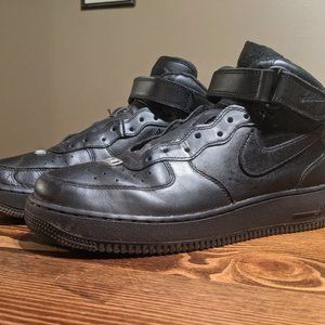Air Force One Men's hi tops. Size 10.5